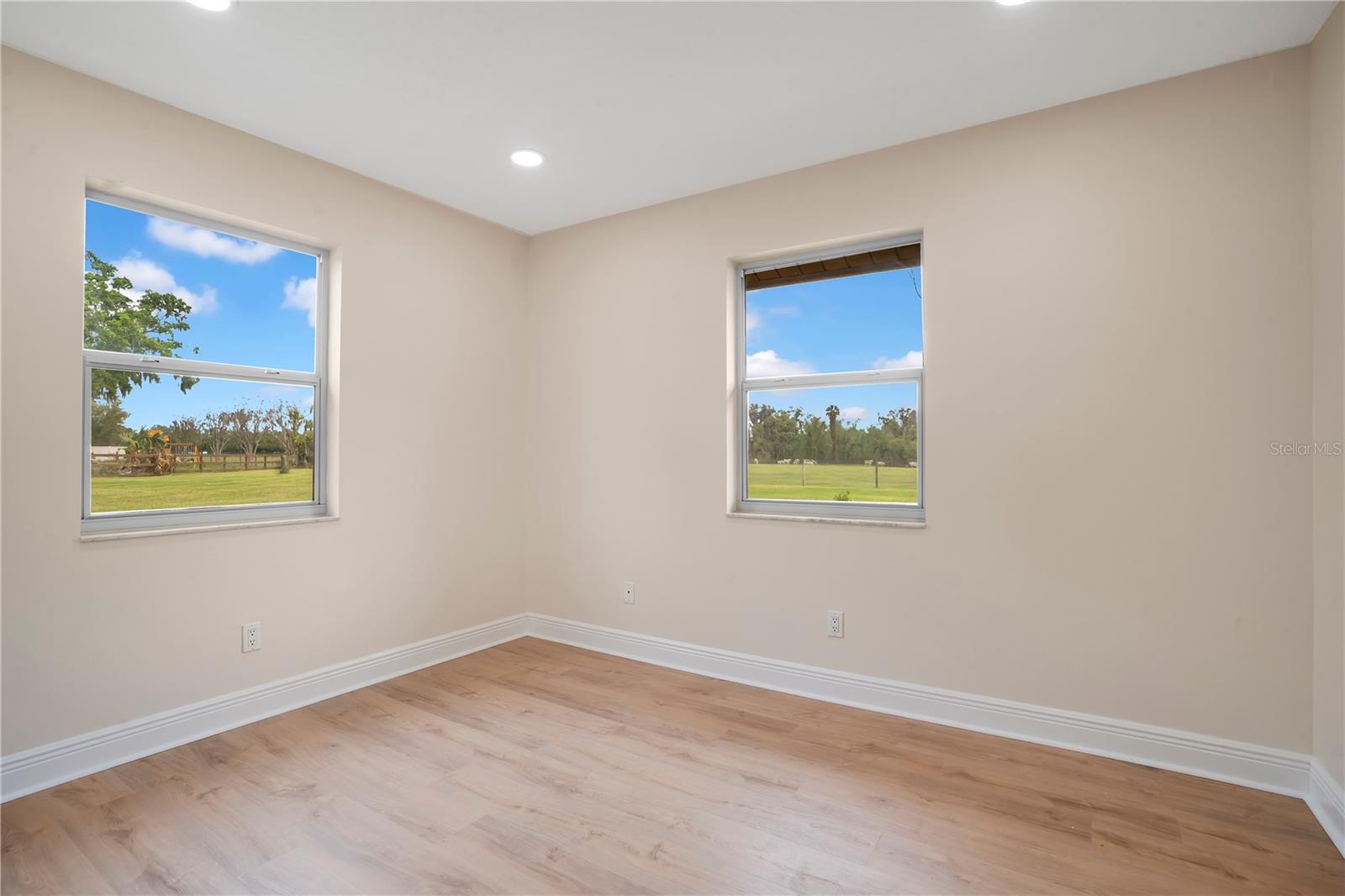 Image 41 of 81 For 1401 Buell Court