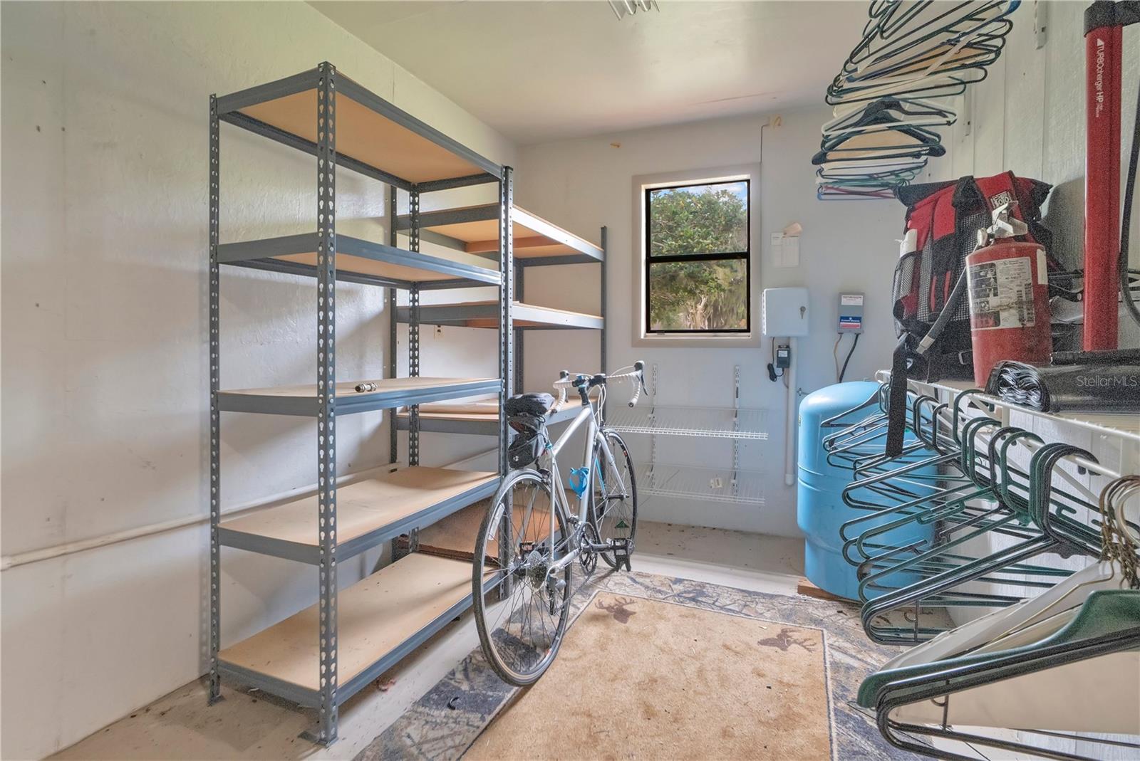 Image 67 of 81 For 1401 Buell Court