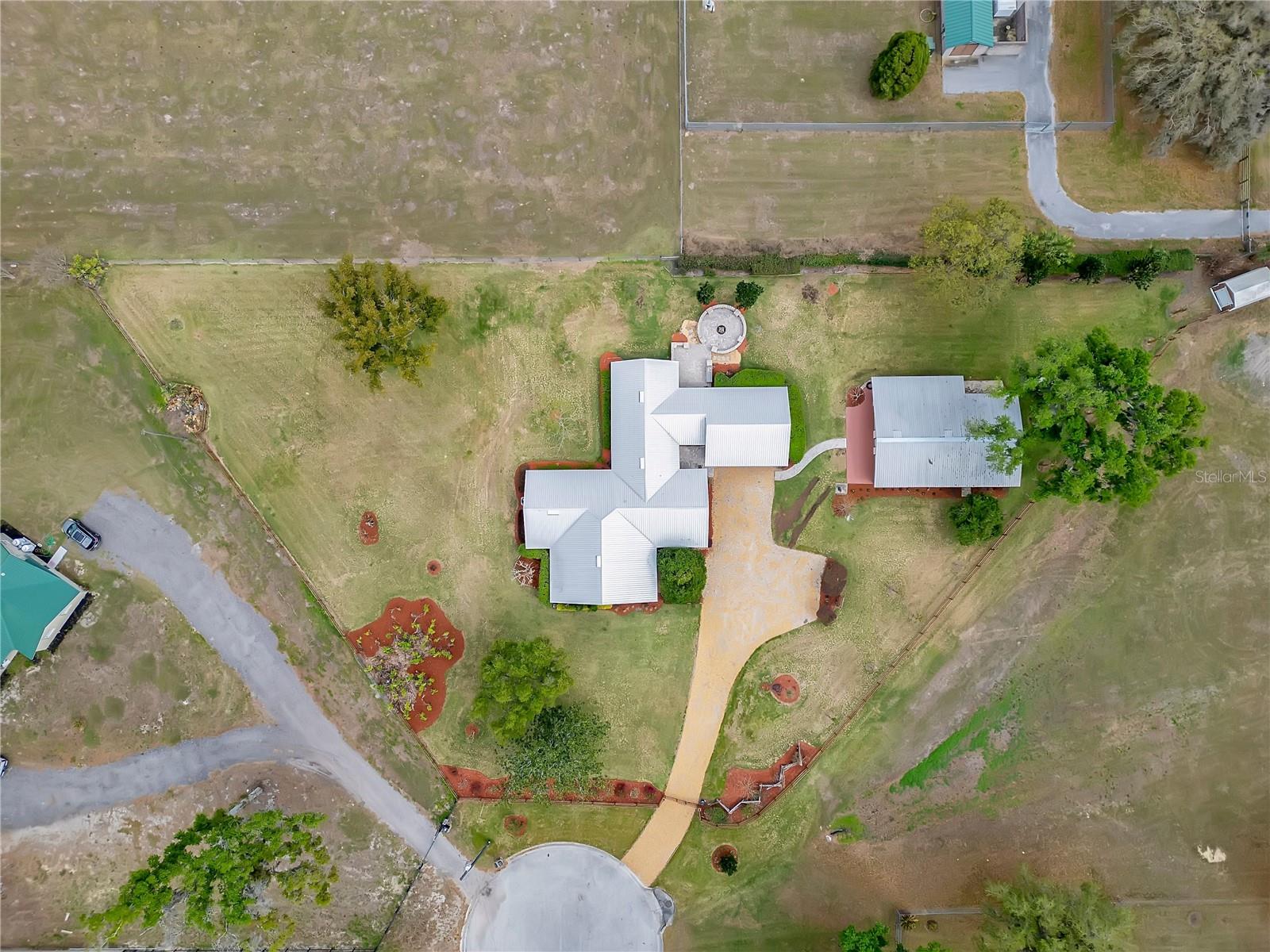 Image 71 of 81 For 1401 Buell Court