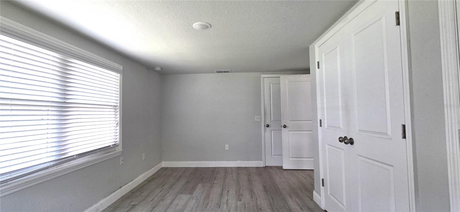 Image 18 of 44 For 132 James Street