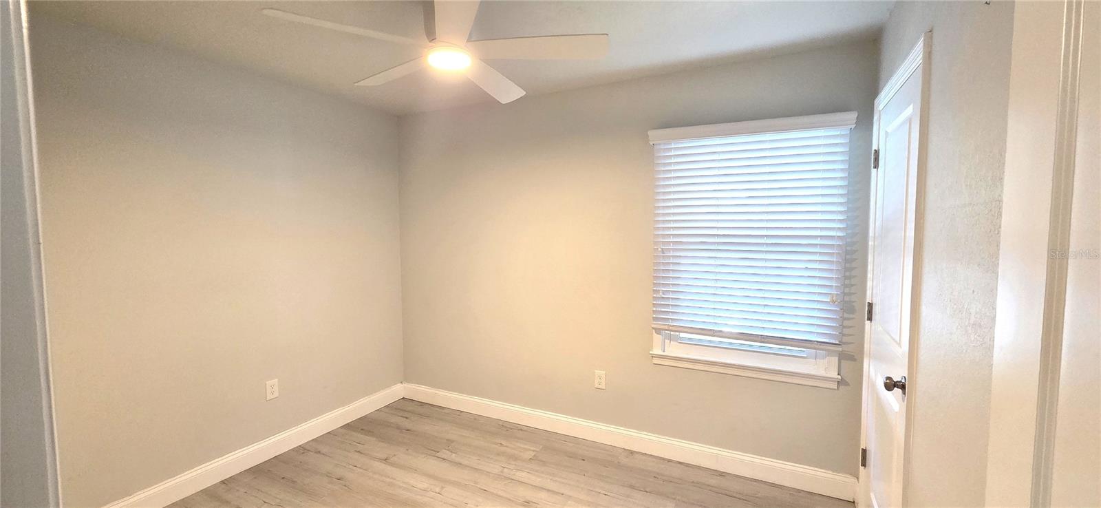 Image 28 of 44 For 132 James Street