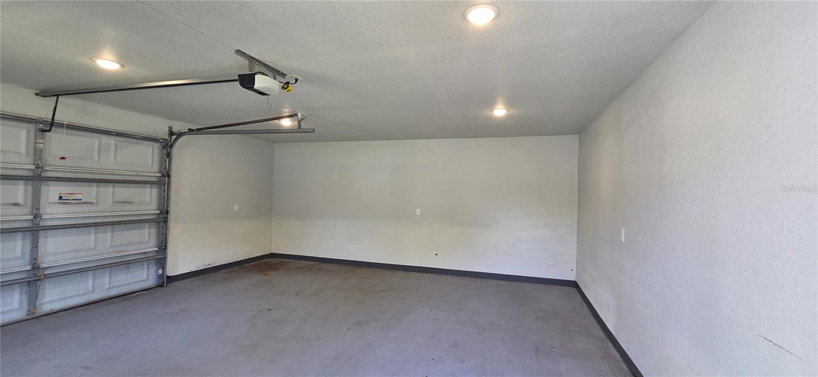 Image 36 of 44 For 132 James Street