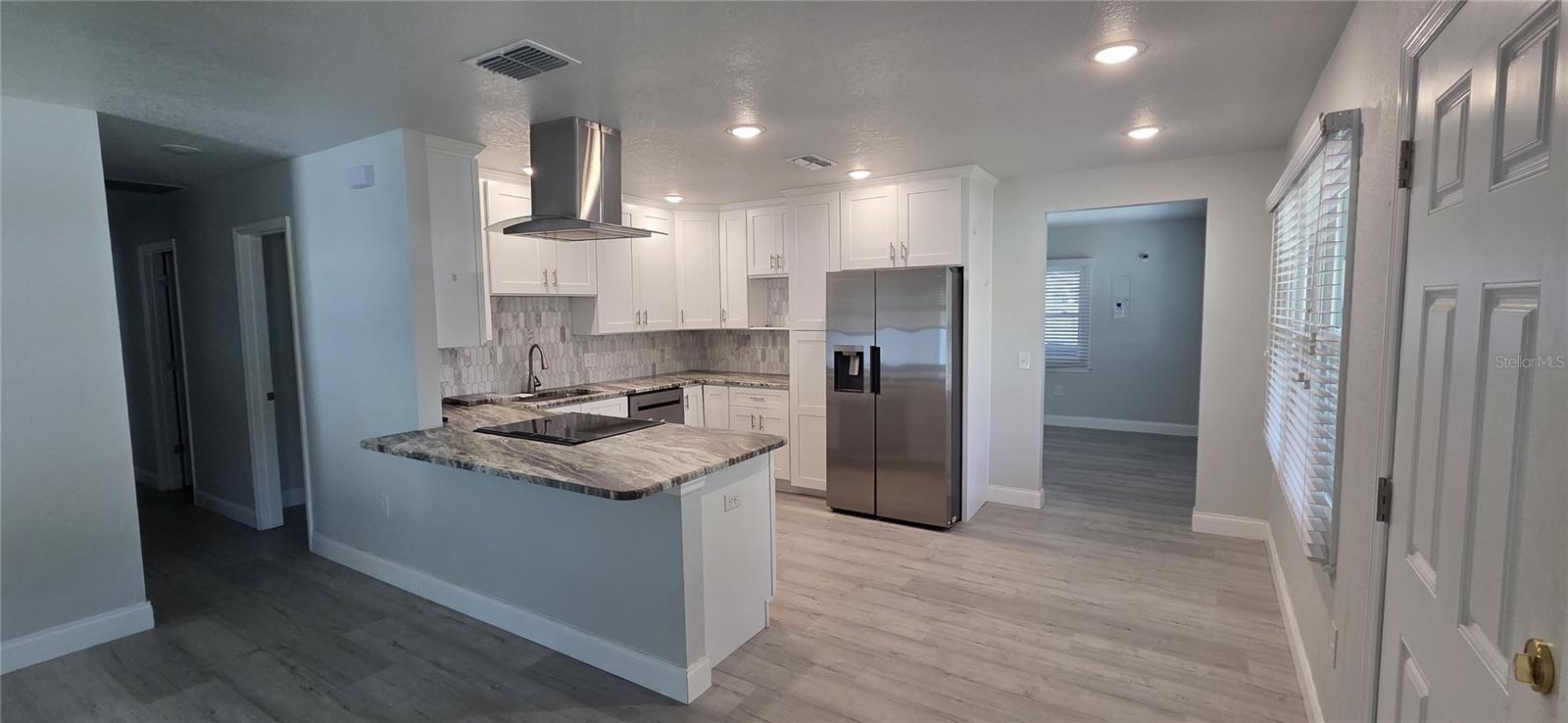 Image 5 of 44 For 132 James Street