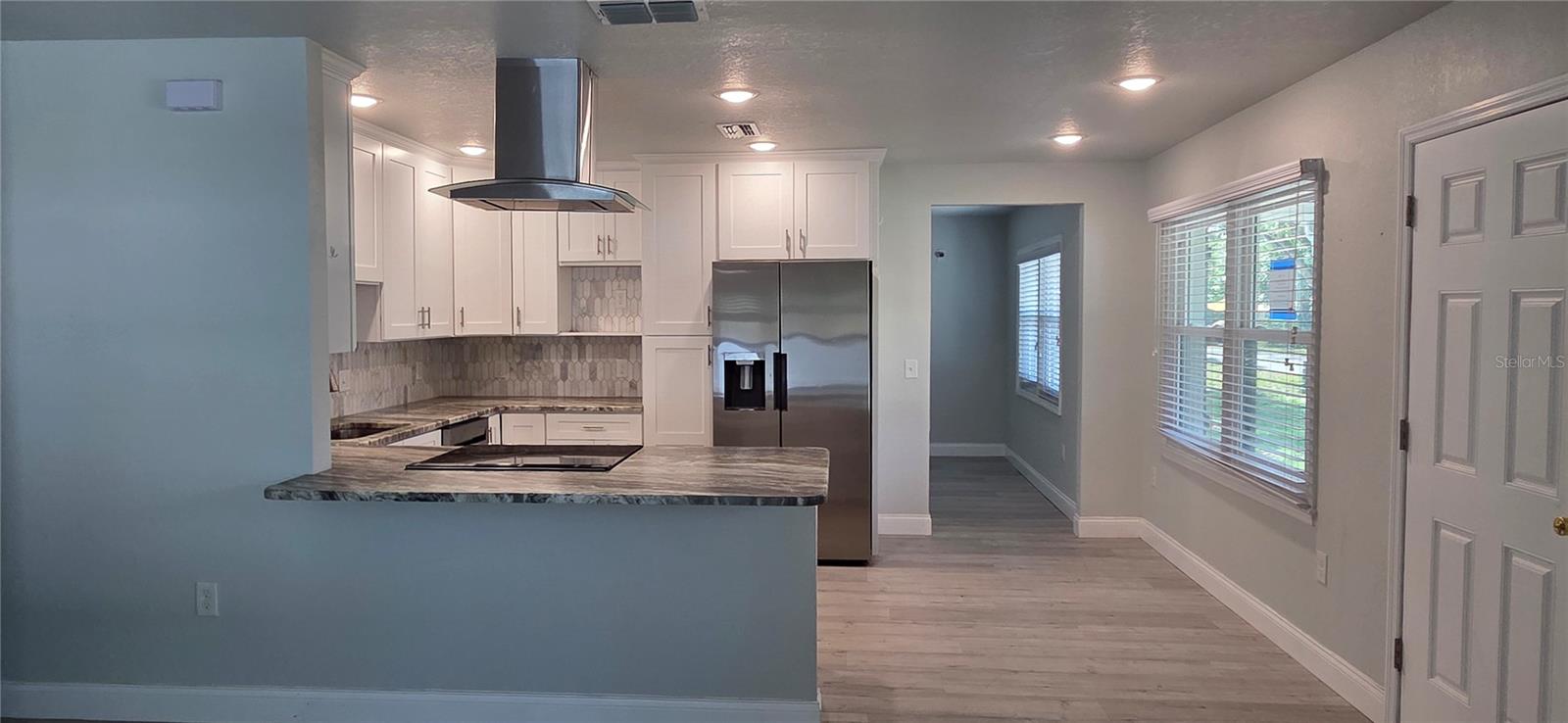 Image 6 of 44 For 132 James Street