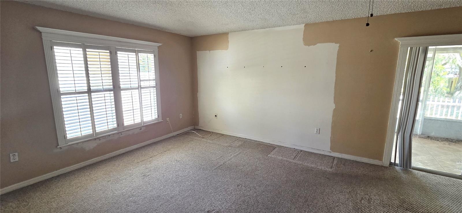 Image 10 of 33 For 4716 Little Denise Court