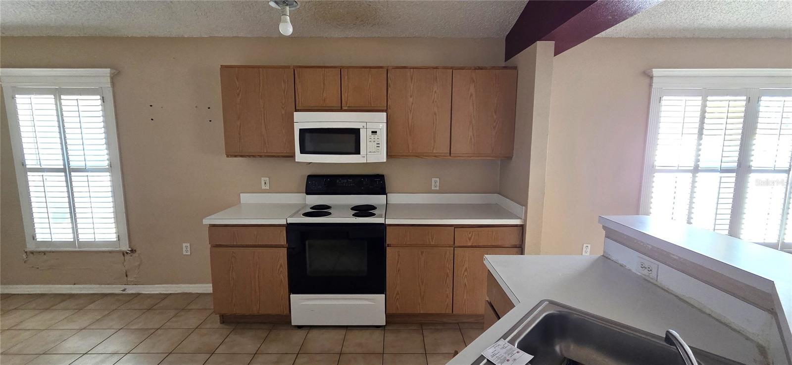 Image 15 of 33 For 4716 Little Denise Court