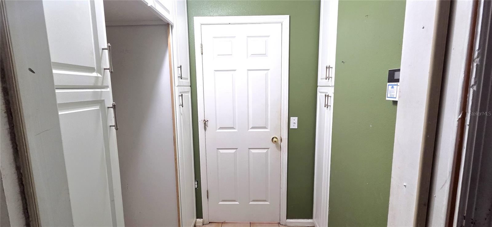 Image 27 of 33 For 4716 Little Denise Court