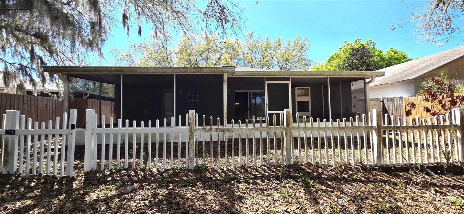 Image 4 of 33 For 4716 Little Denise Court