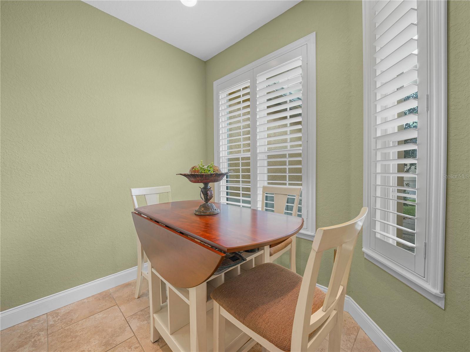 Image 10 of 29 For 2936 Mission Lakes Drive 0