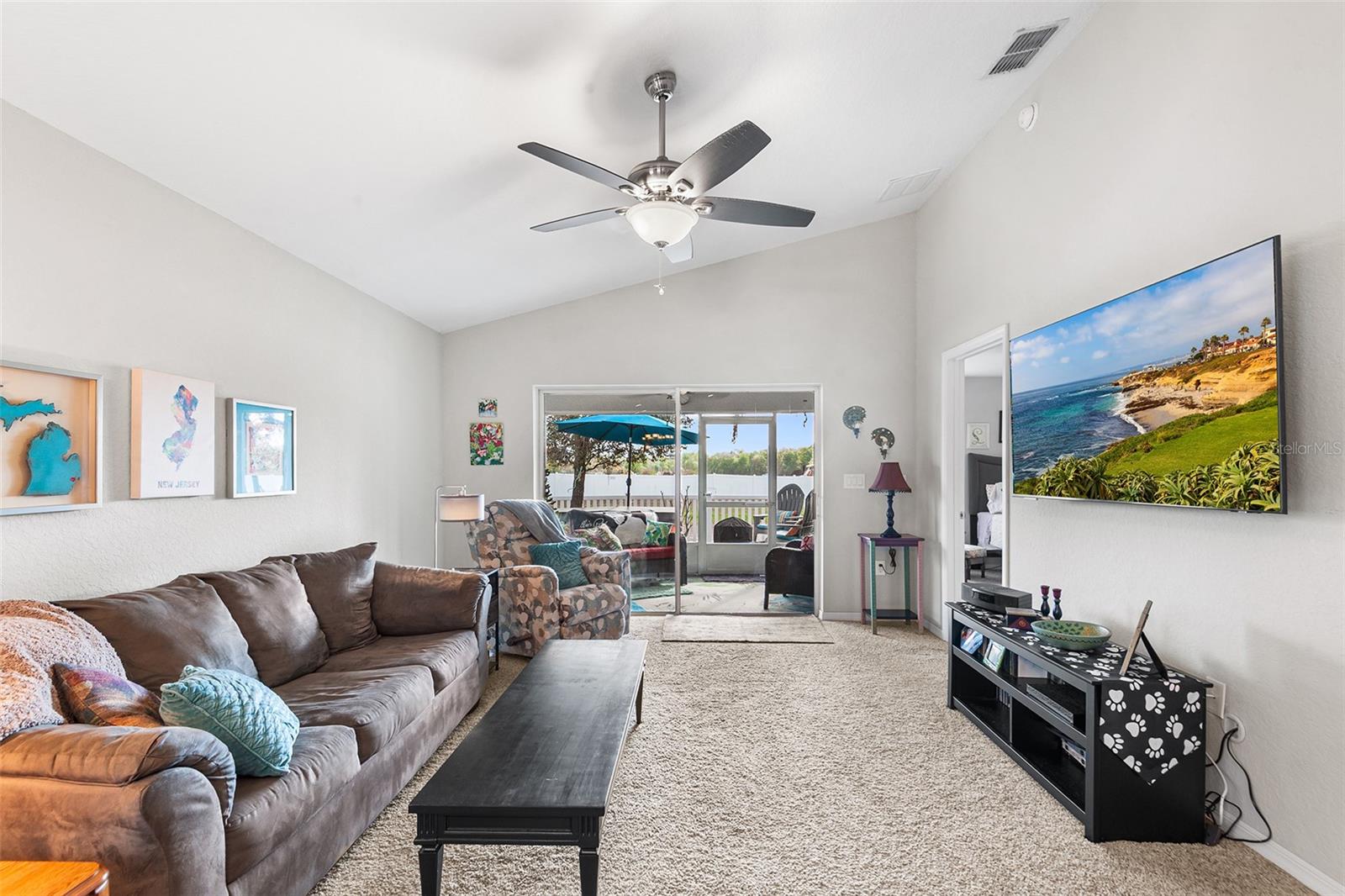 Image 15 of 29 For 574 Lorient Drive