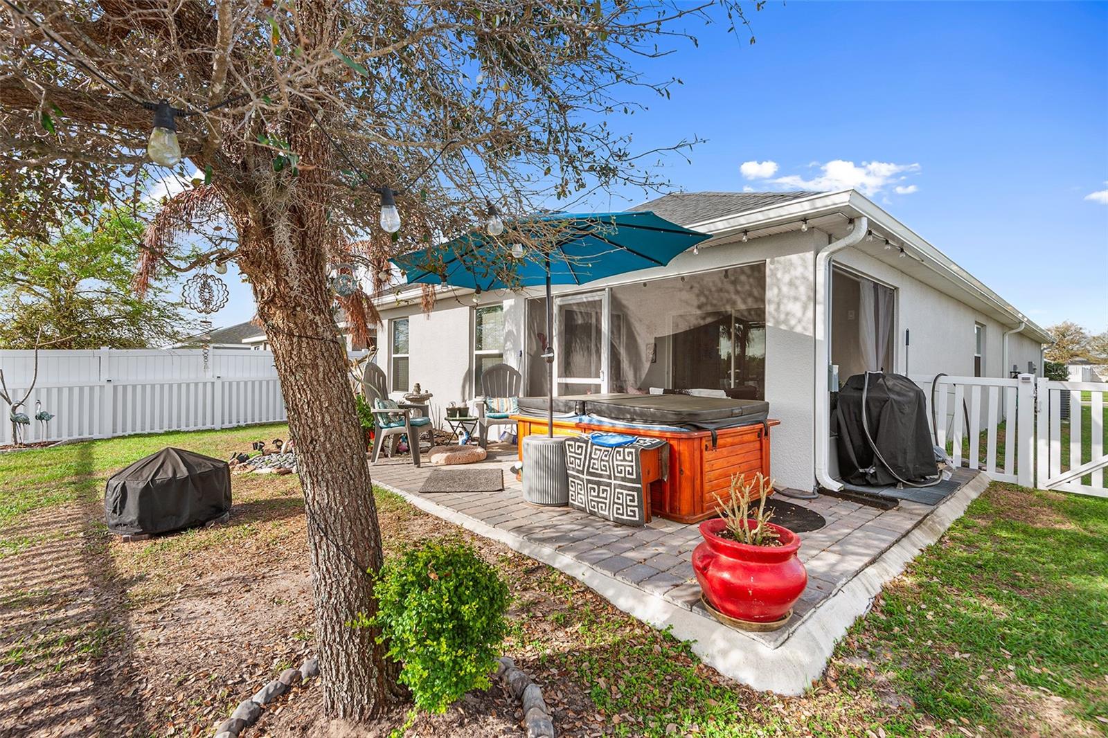 Image 26 of 29 For 574 Lorient Drive