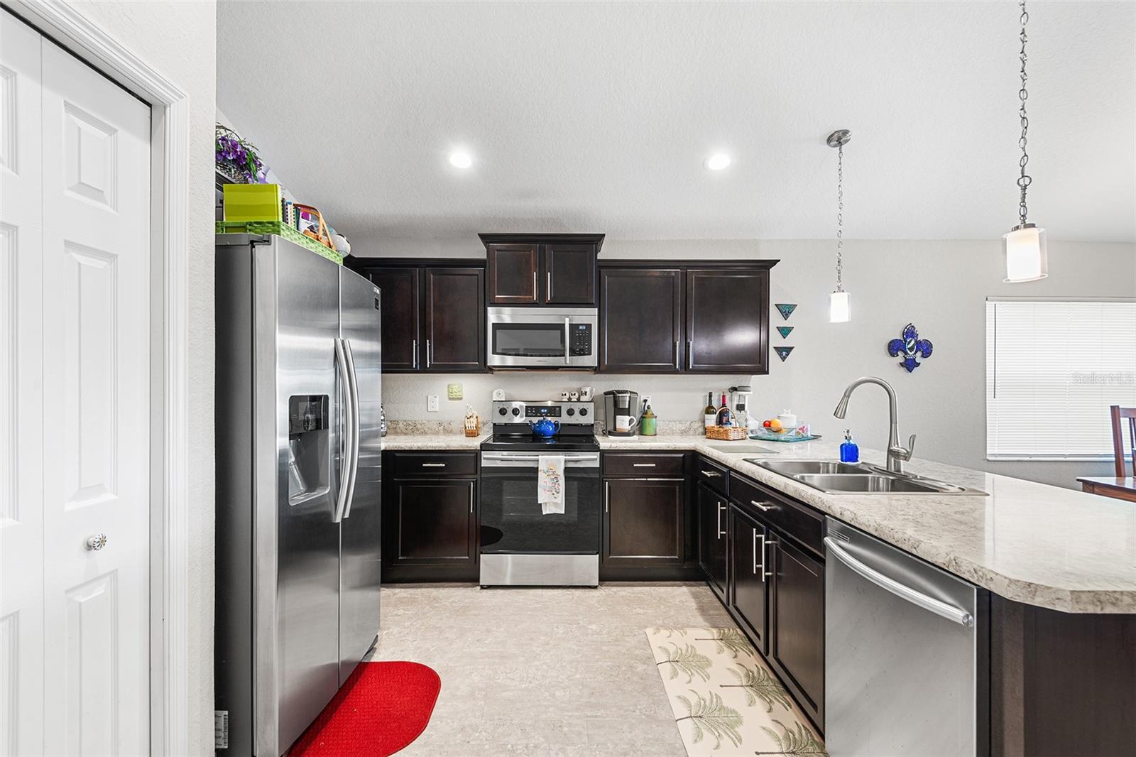 Image 7 of 29 For 574 Lorient Drive