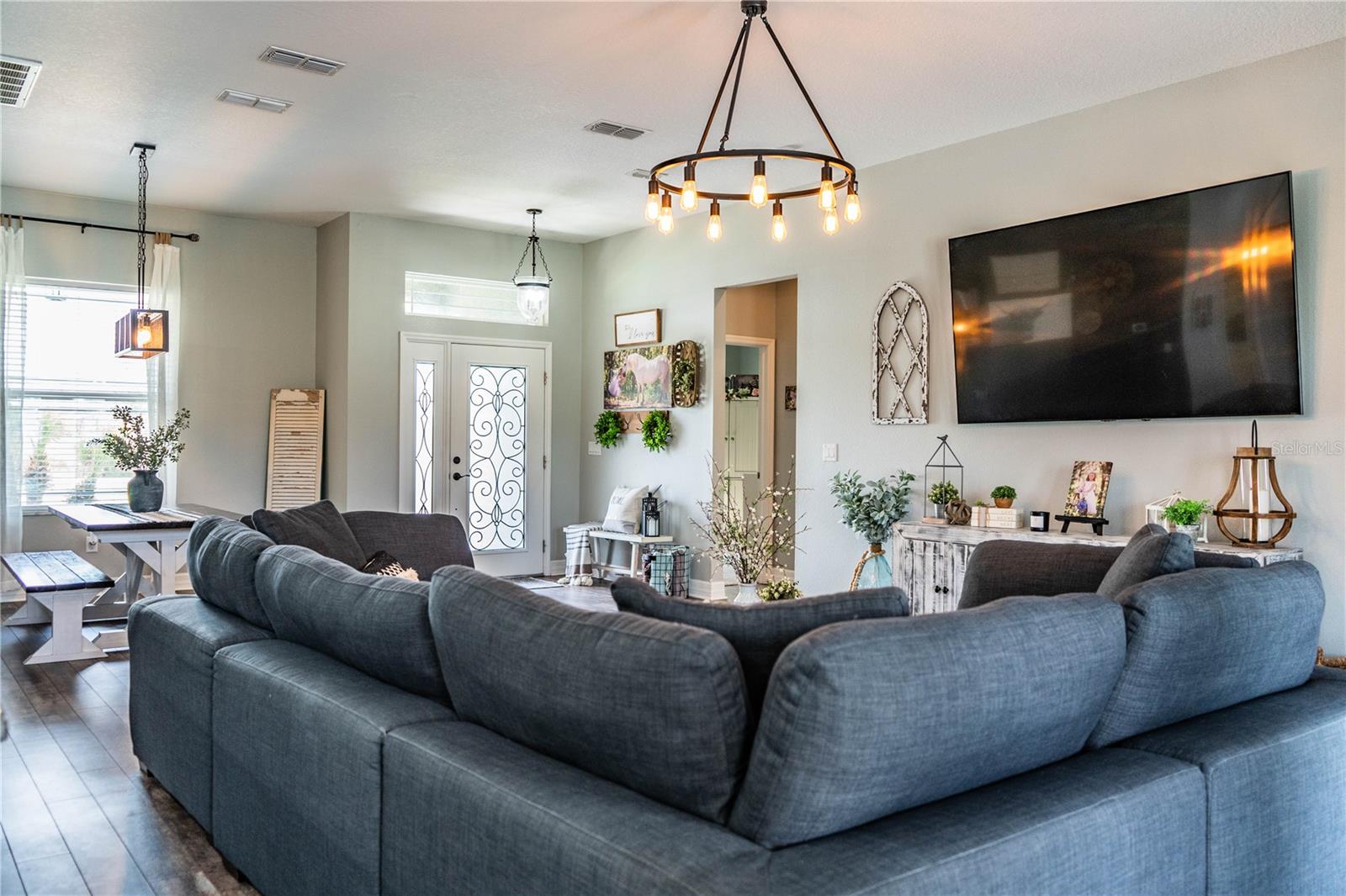 Image 27 of 88 For 3716 Saylor Lane