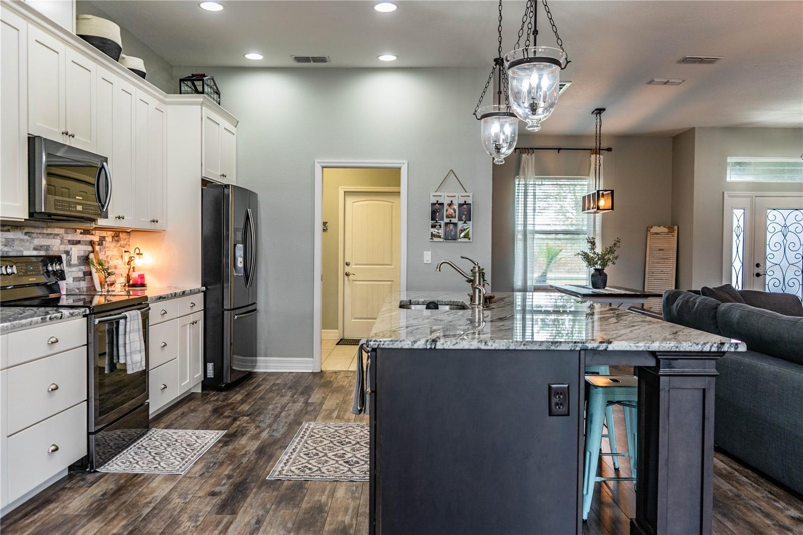 Image 30 of 88 For 3716 Saylor Lane