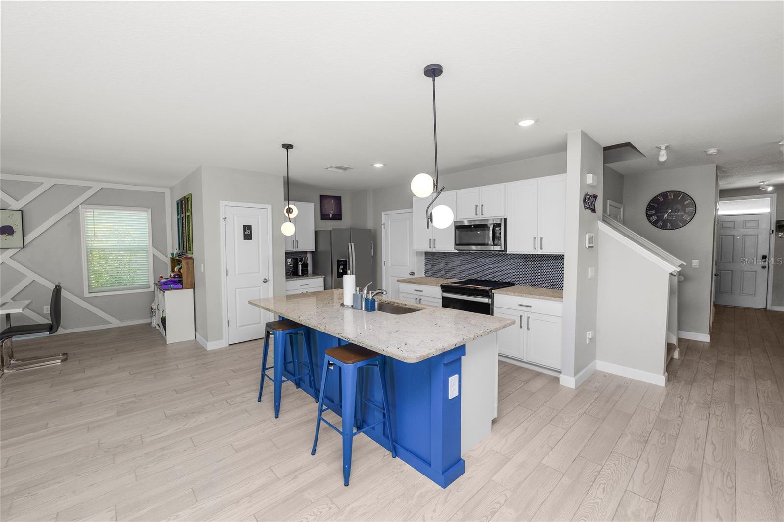 Image 11 of 62 For 3231 Hilltop Circle