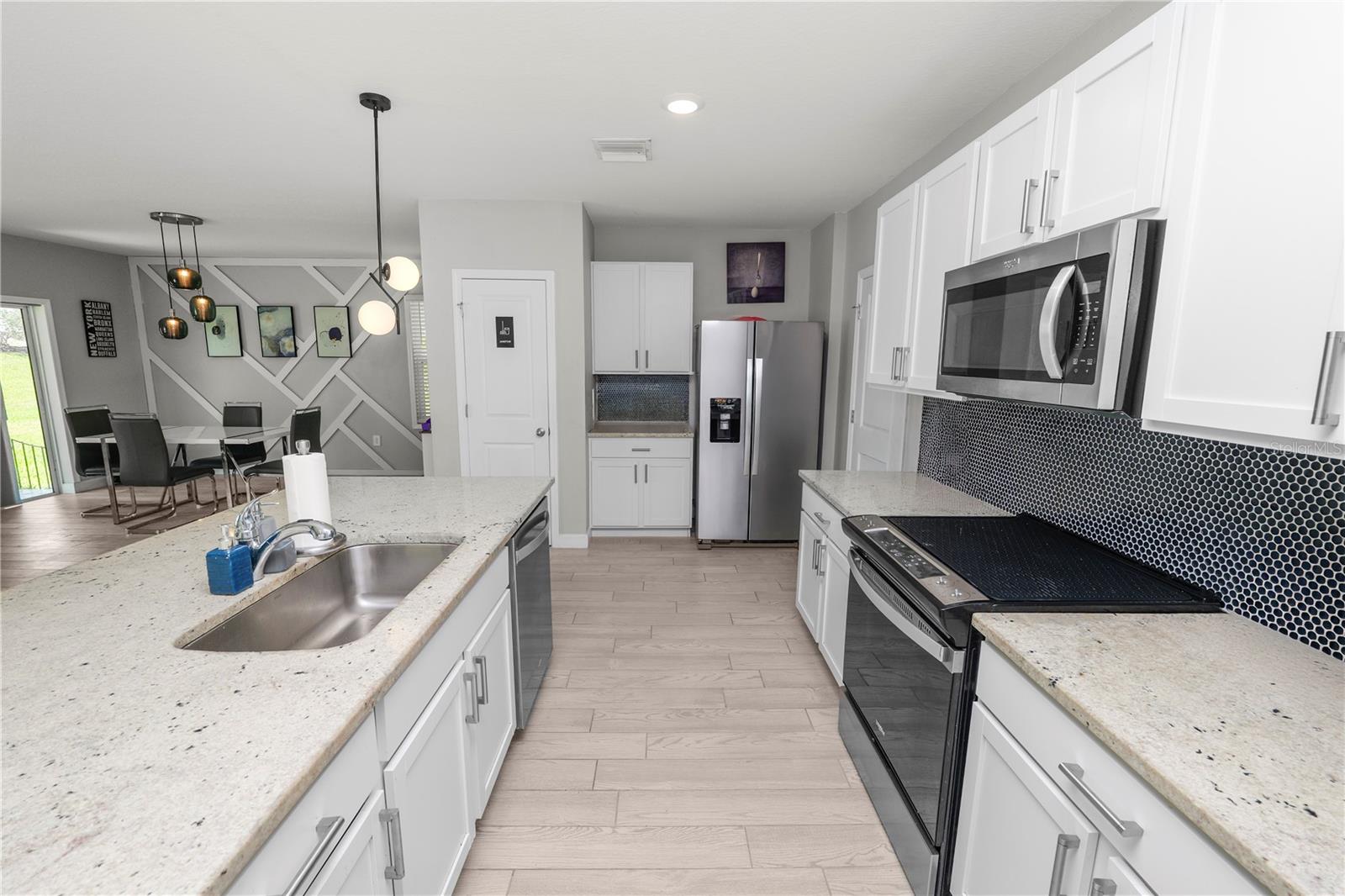 Image 14 of 62 For 3231 Hilltop Circle