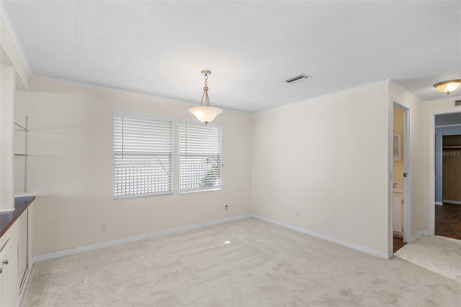 Image 12 of 38 For 914 Pine Ridge Drive