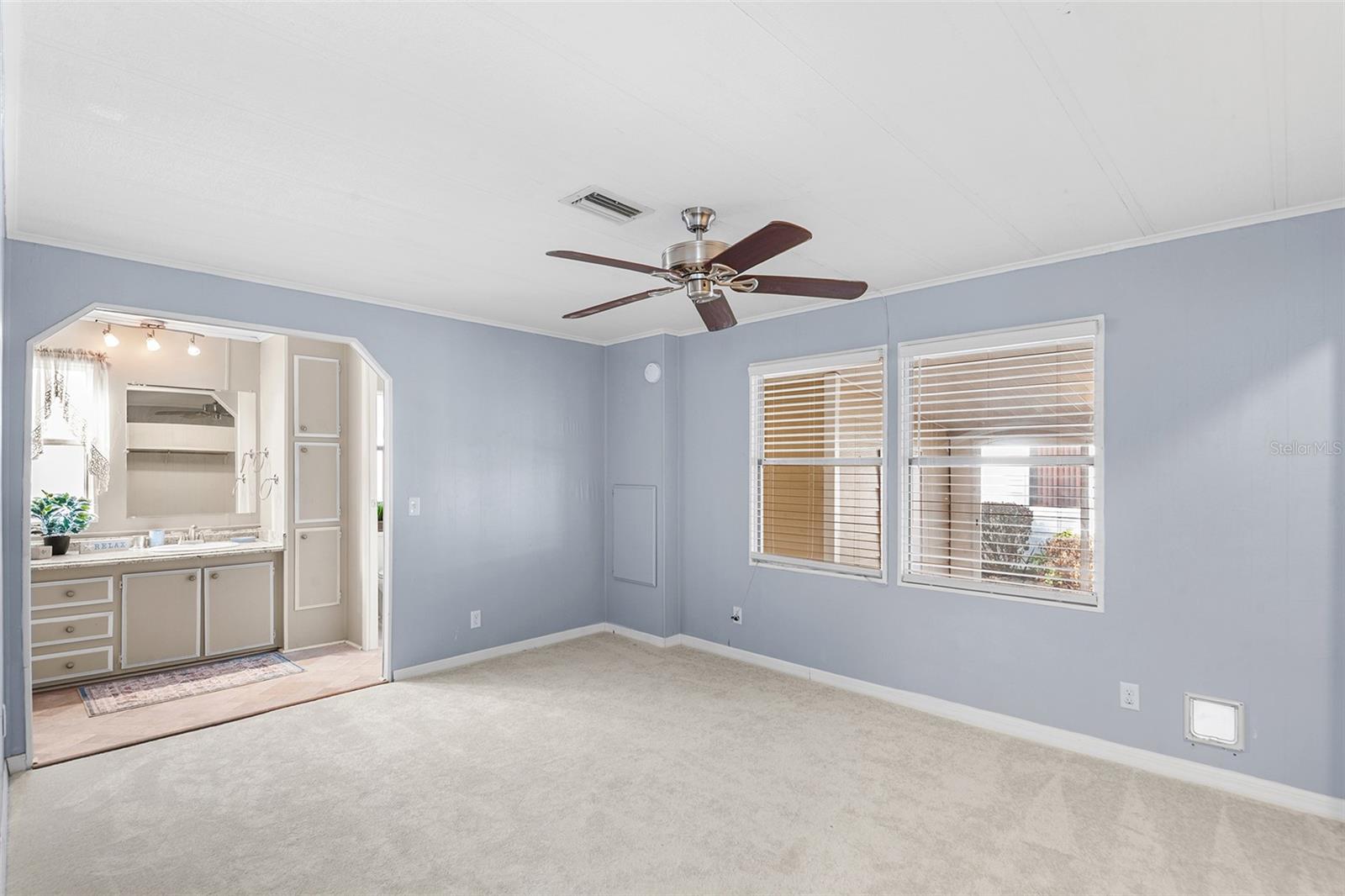 Image 25 of 38 For 914 Pine Ridge Drive