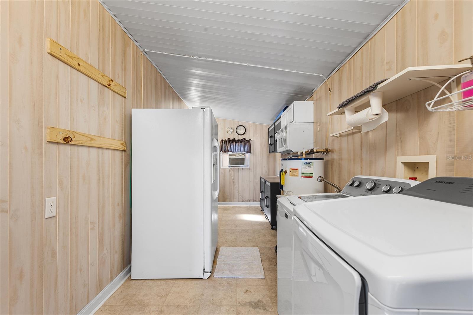 Image 31 of 38 For 914 Pine Ridge Drive