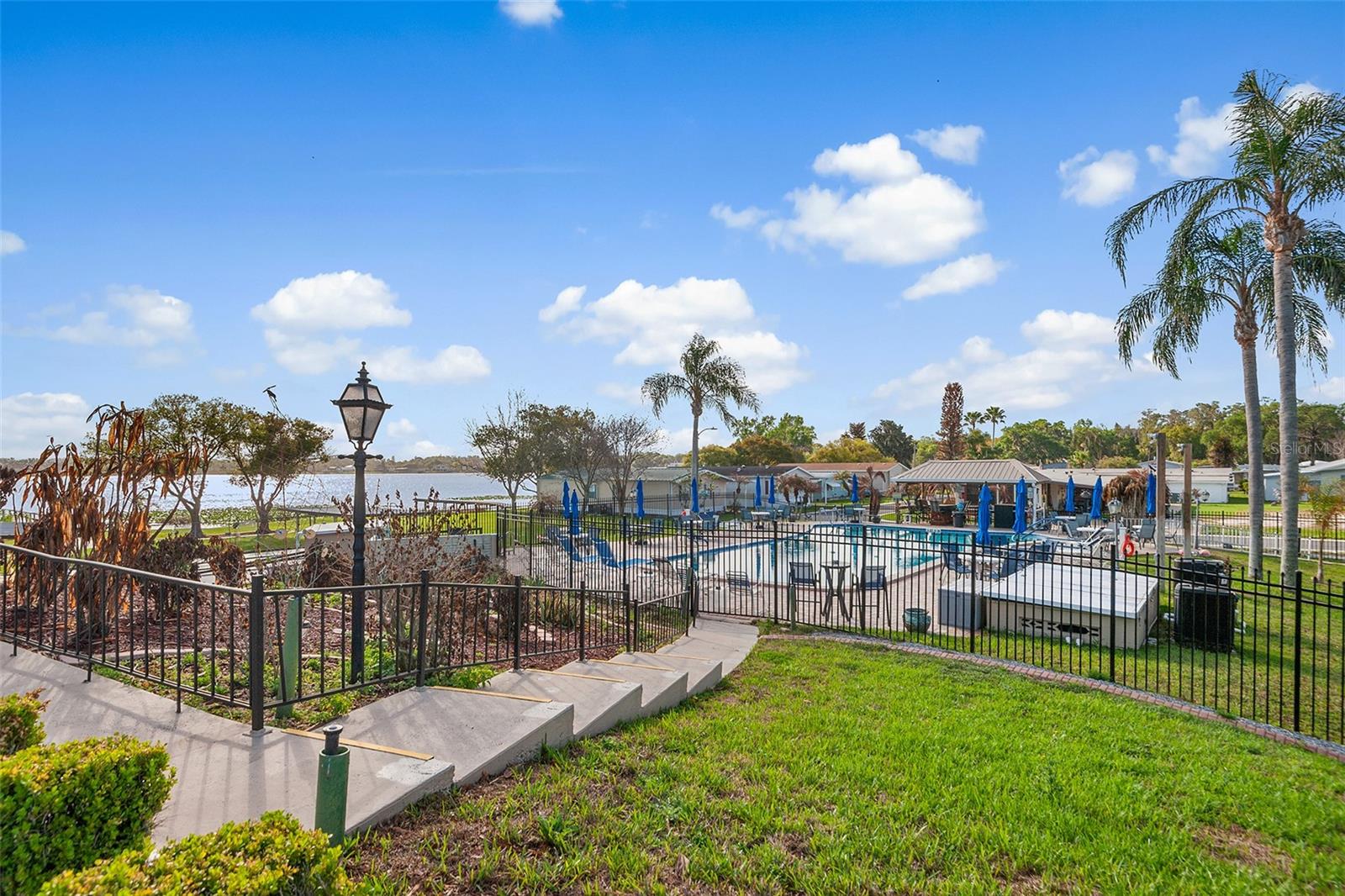 Image 35 of 38 For 914 Pine Ridge Drive