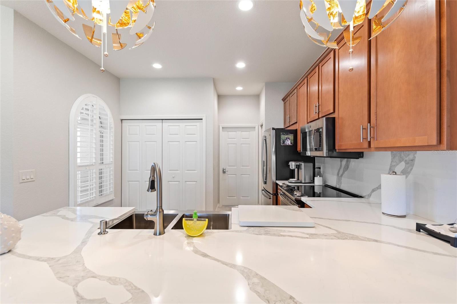 Image 7 of 46 For 1678 Linz Court