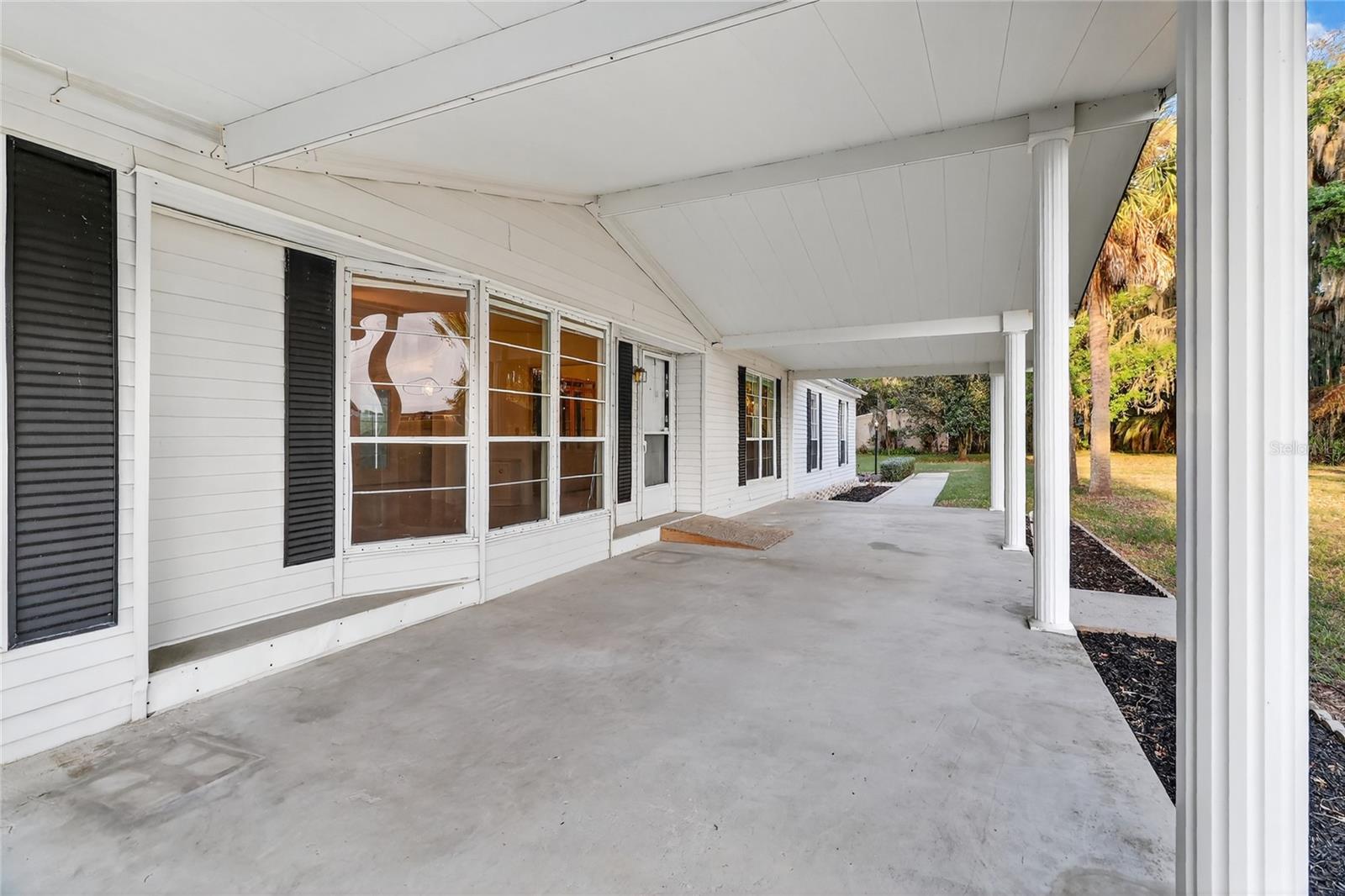 Image 11 of 70 For 1033 Oak Lane