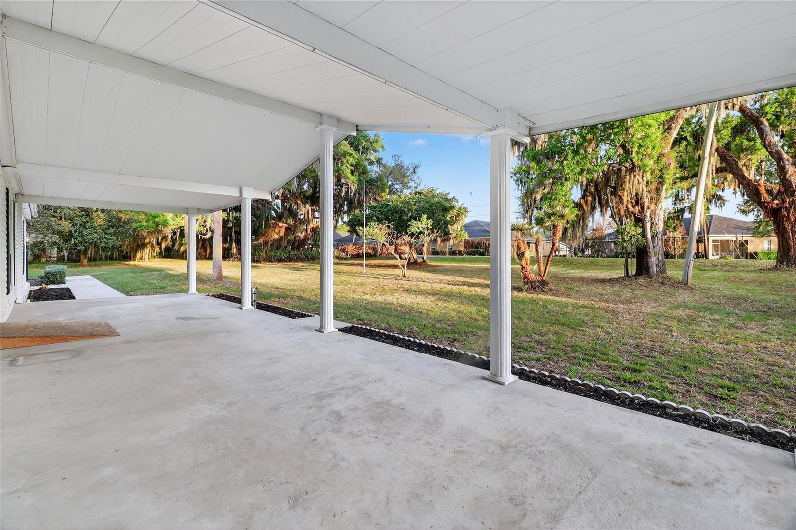 Image 12 of 70 For 1033 Oak Lane