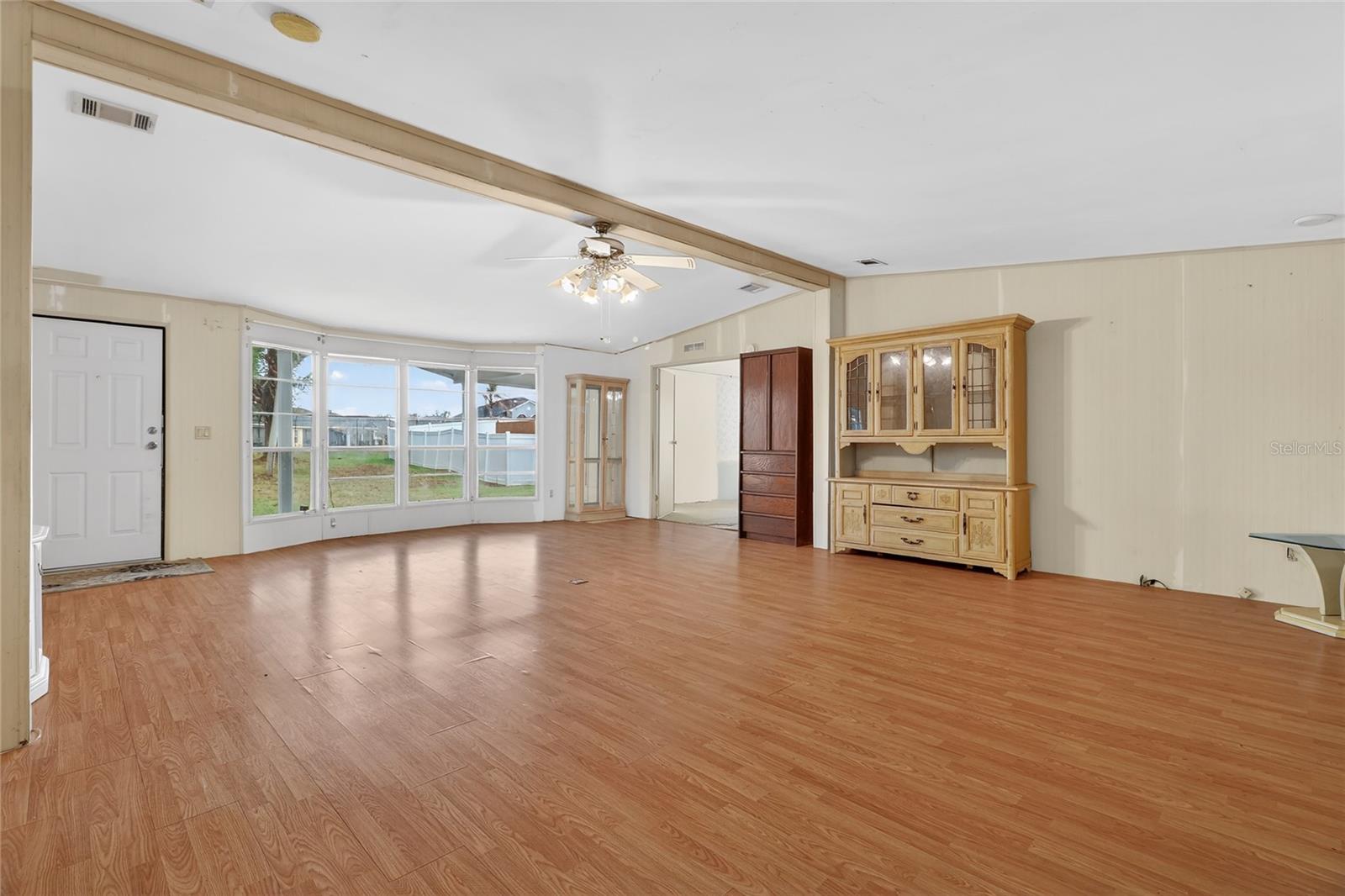 Image 20 of 70 For 1033 Oak Lane