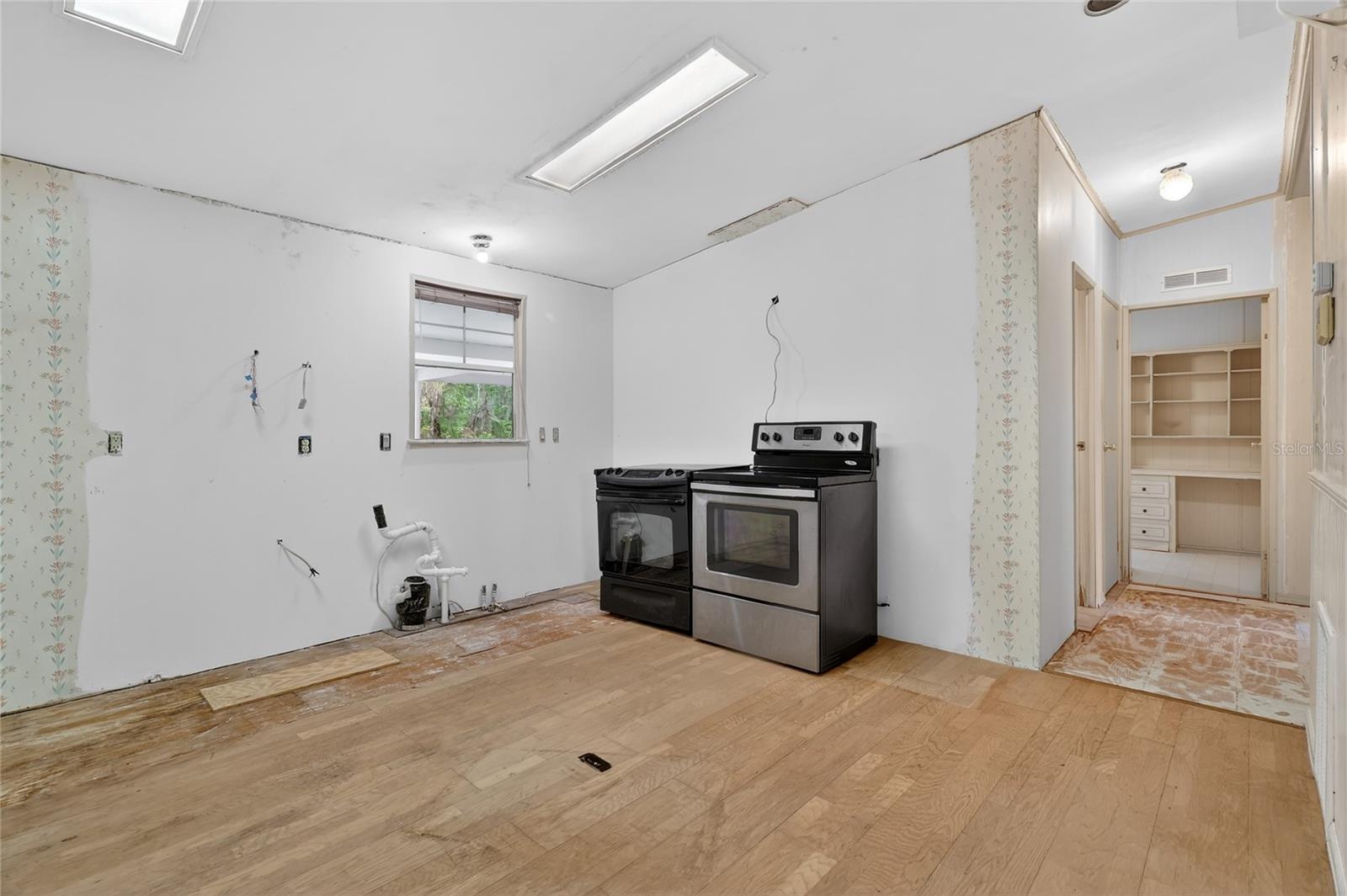 Image 29 of 70 For 1033 Oak Lane