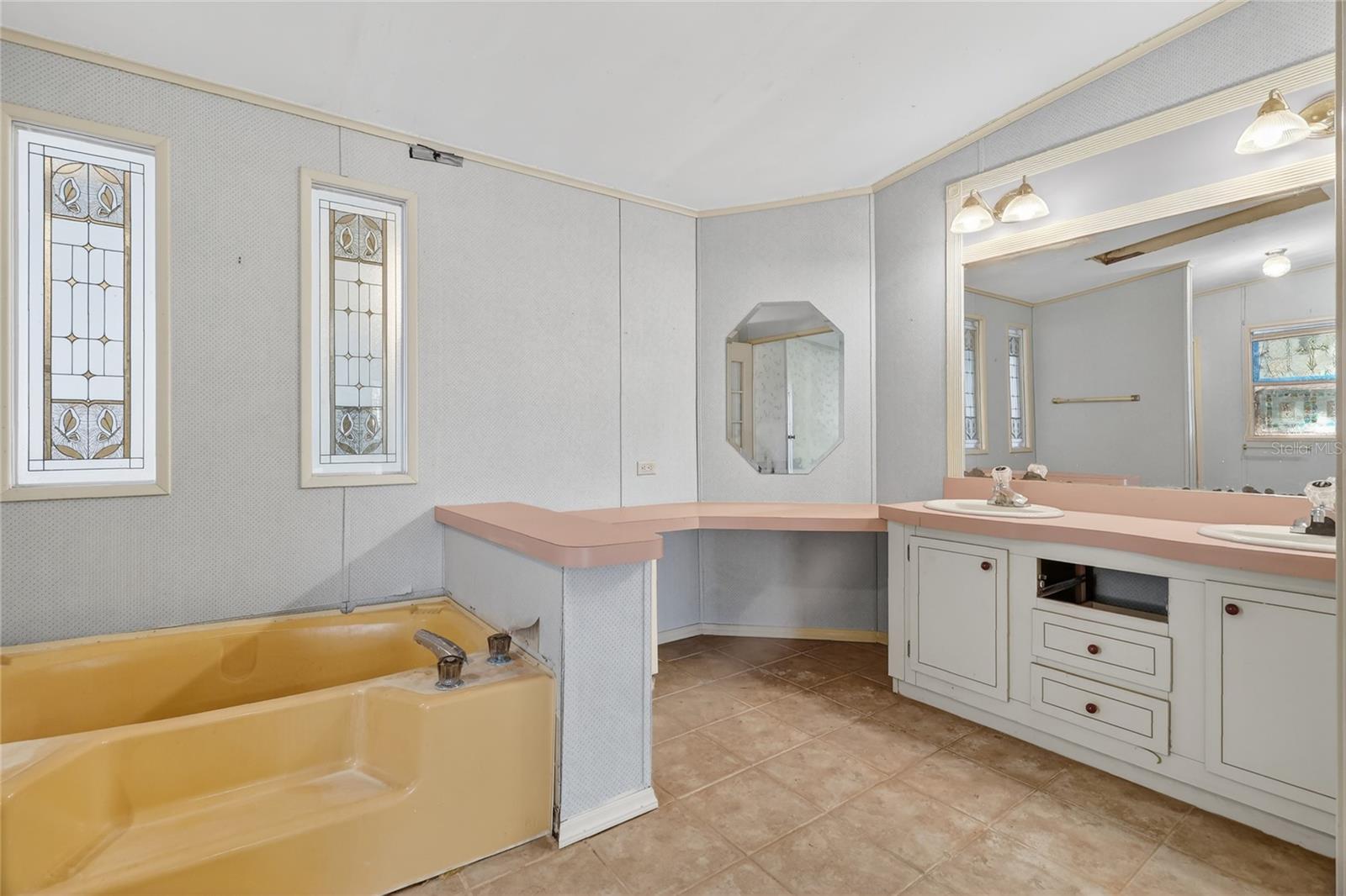 Image 36 of 70 For 1033 Oak Lane