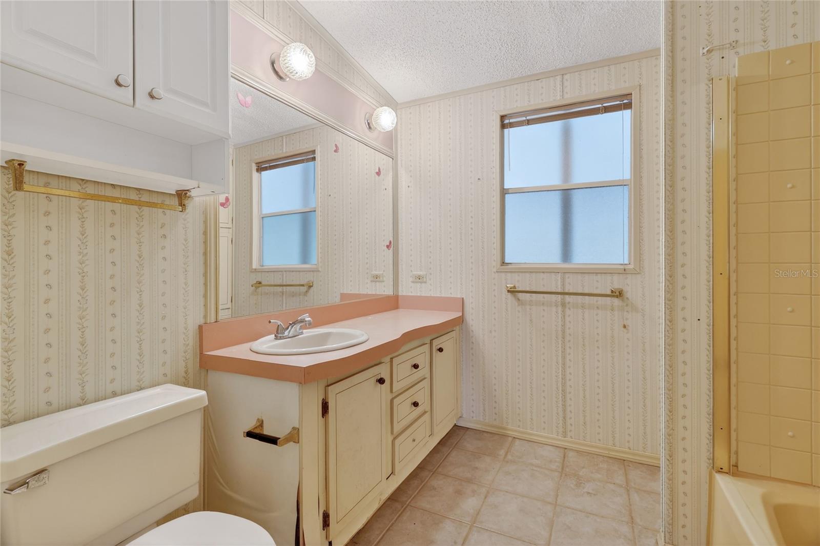 Image 42 of 70 For 1033 Oak Lane