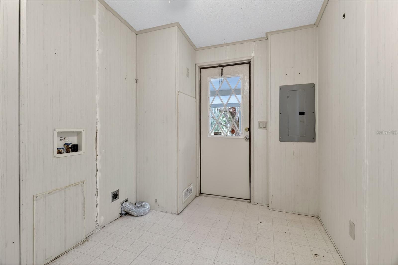 Image 47 of 70 For 1033 Oak Lane