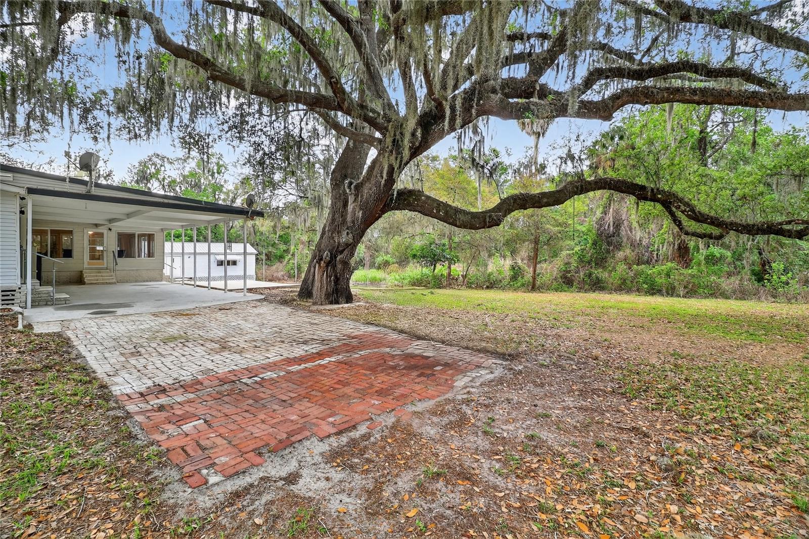 Image 53 of 70 For 1033 Oak Lane