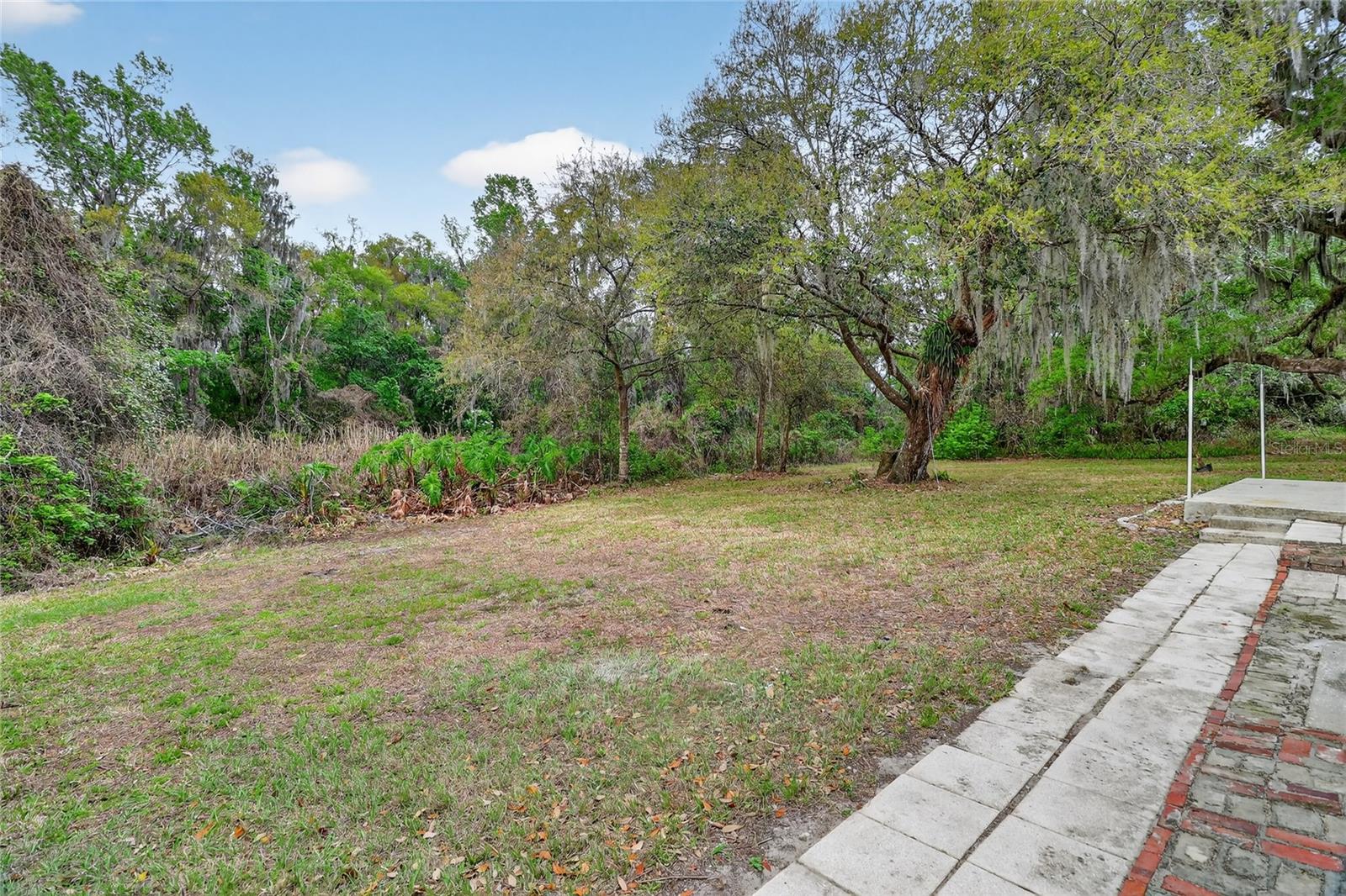 Image 58 of 70 For 1033 Oak Lane