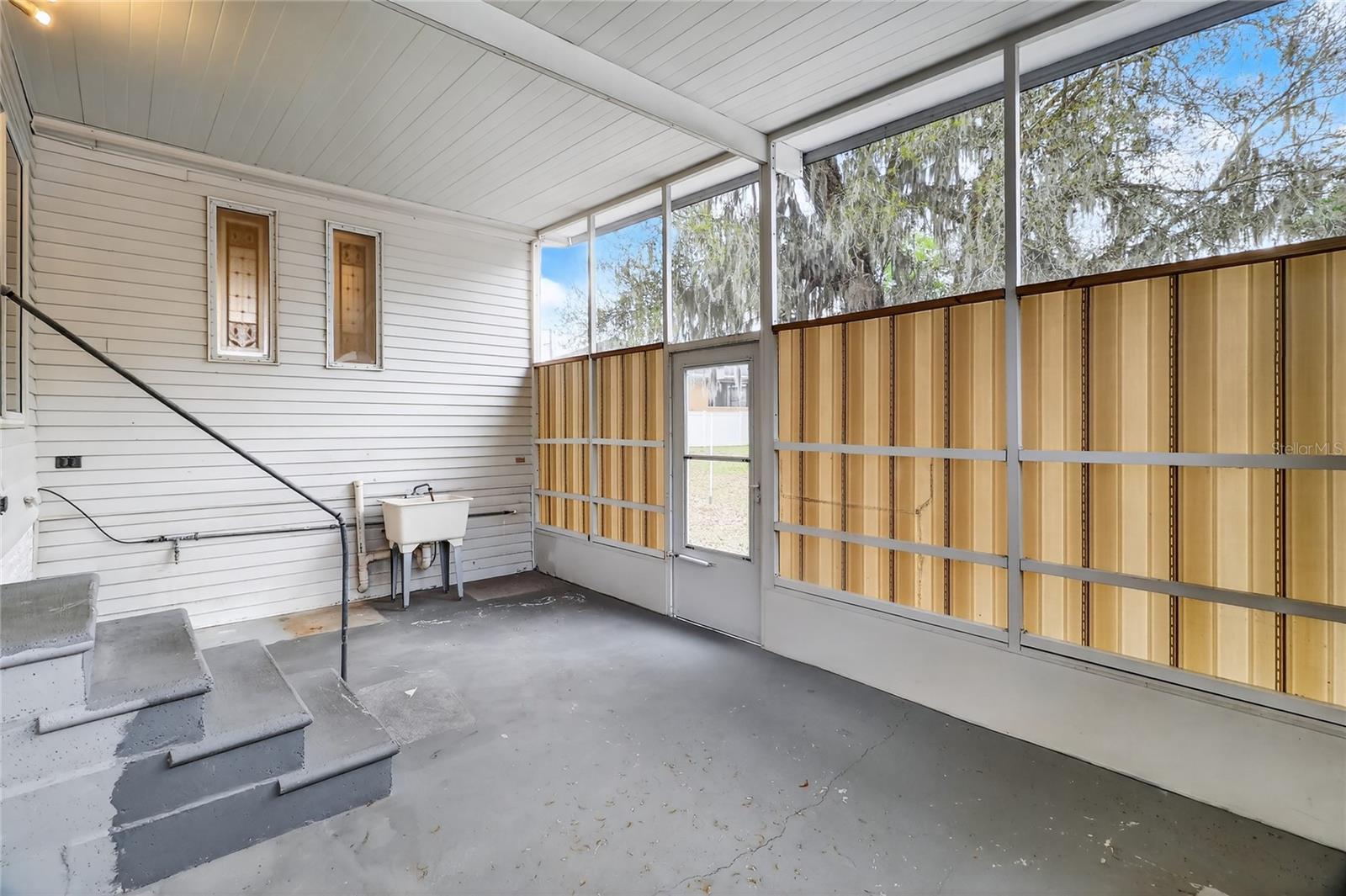 Image 63 of 70 For 1033 Oak Lane