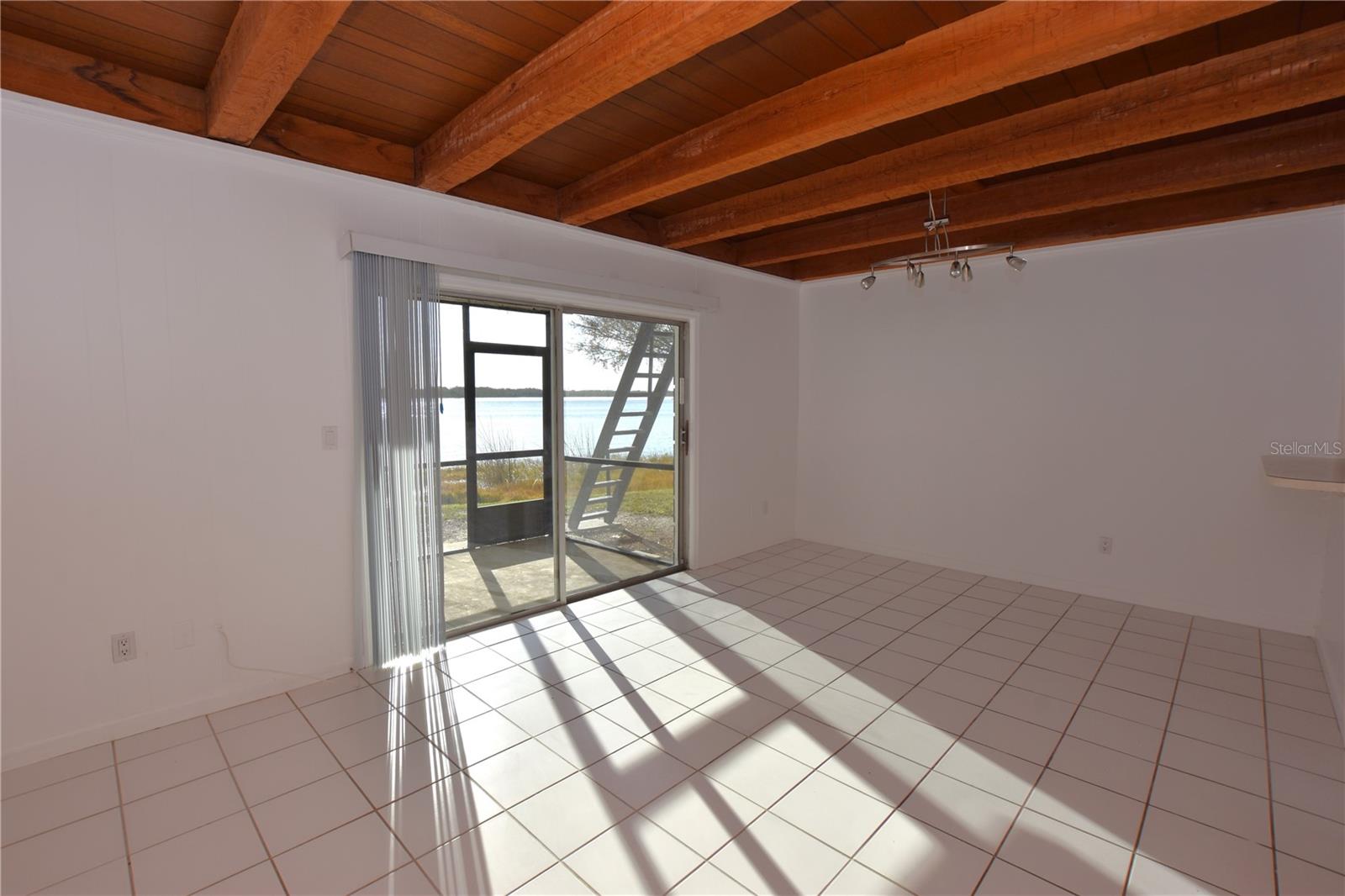 Image 4 of 18 For 2227 9th St Se