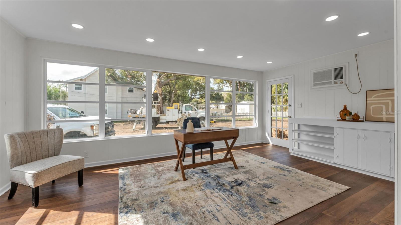 Image 19 of 47 For 535 Jackson Avenue