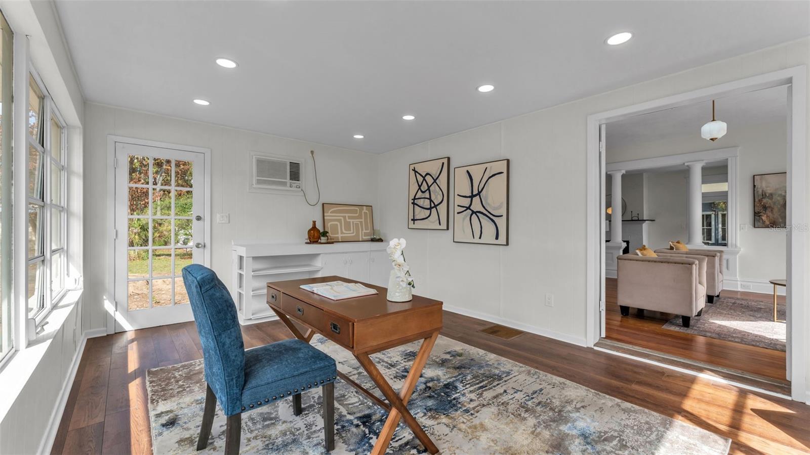 Image 20 of 47 For 535 Jackson Avenue