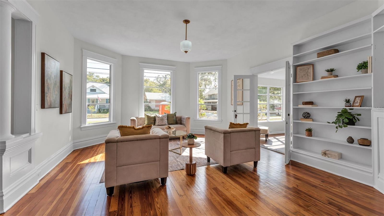 Image 22 of 47 For 535 Jackson Avenue