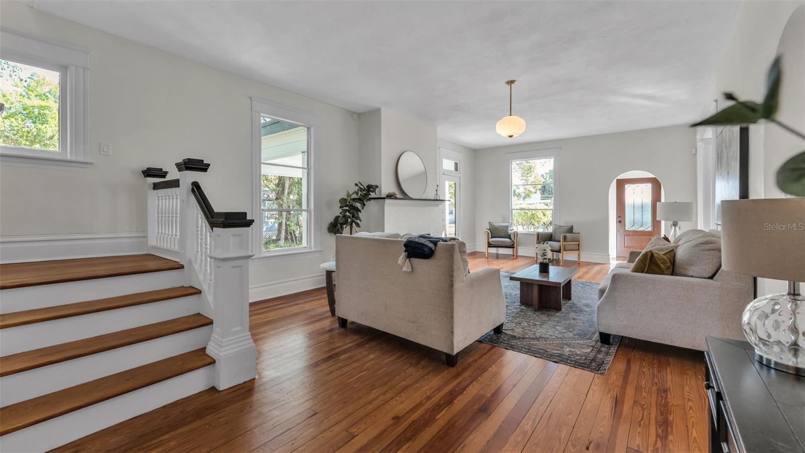 Image 25 of 47 For 535 Jackson Avenue