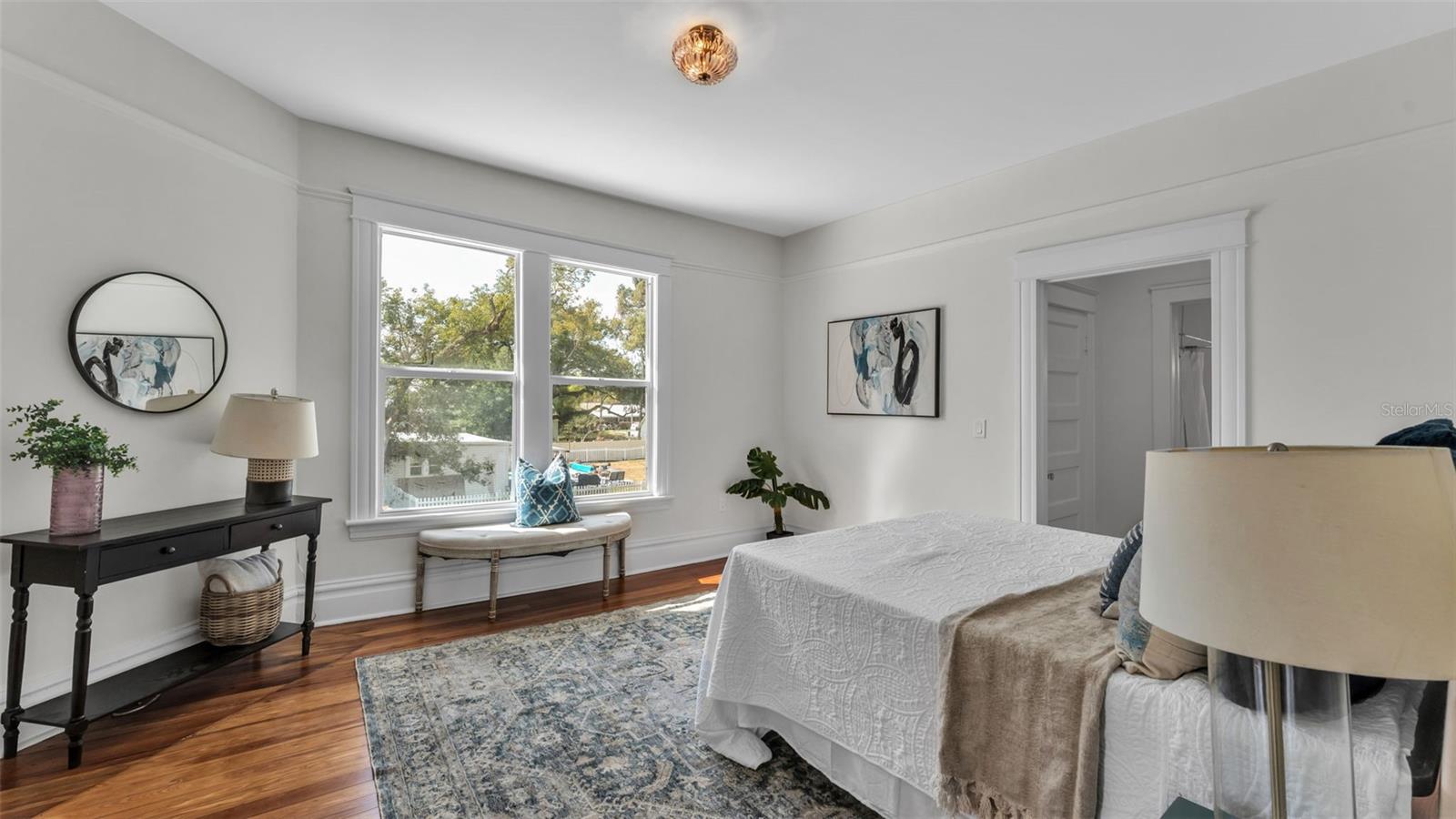 Image 30 of 47 For 535 Jackson Avenue