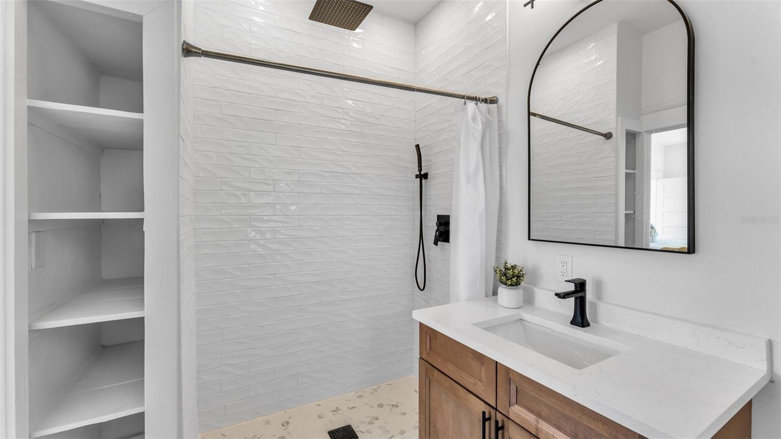 Image 36 of 47 For 535 Jackson Avenue