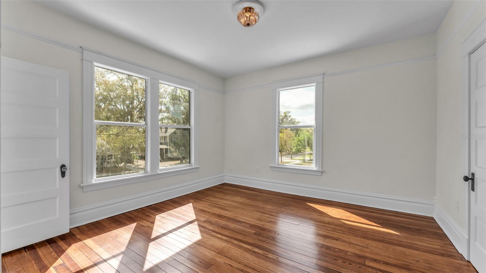 Image 37 of 47 For 535 Jackson Avenue