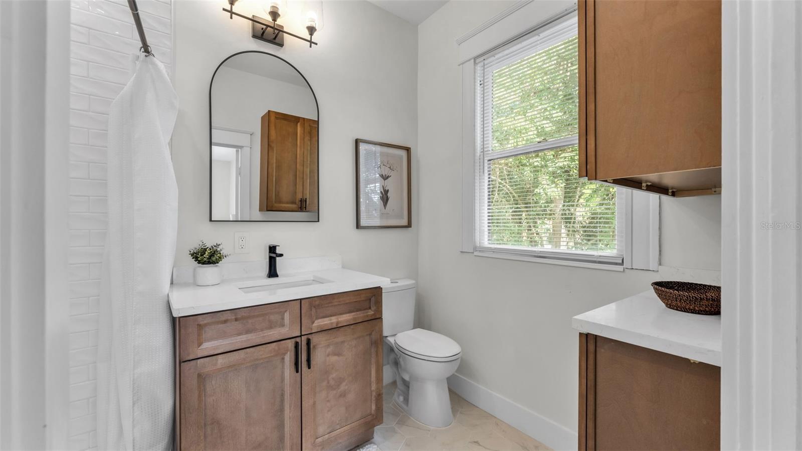 Image 38 of 47 For 535 Jackson Avenue