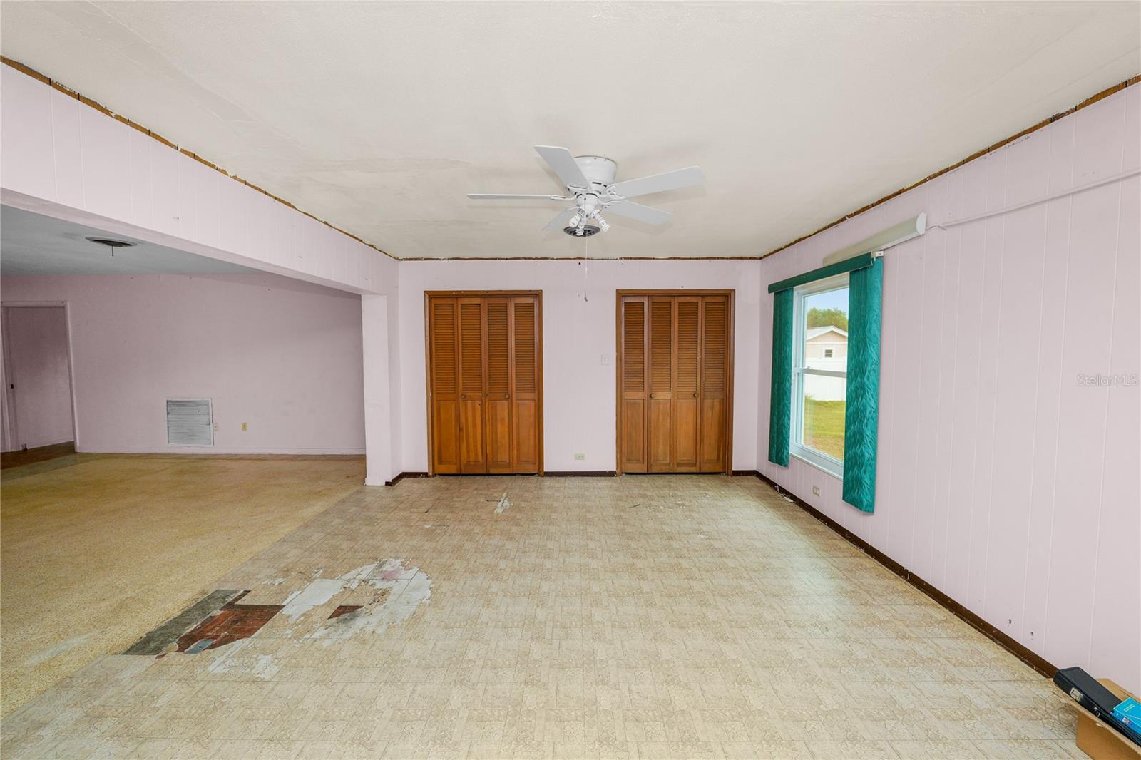 Image 11 of 52 For 800 Canfield Street