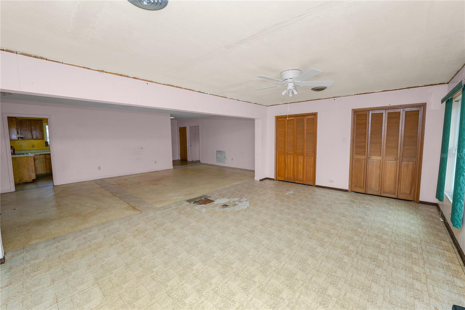 Image 12 of 52 For 800 Canfield Street