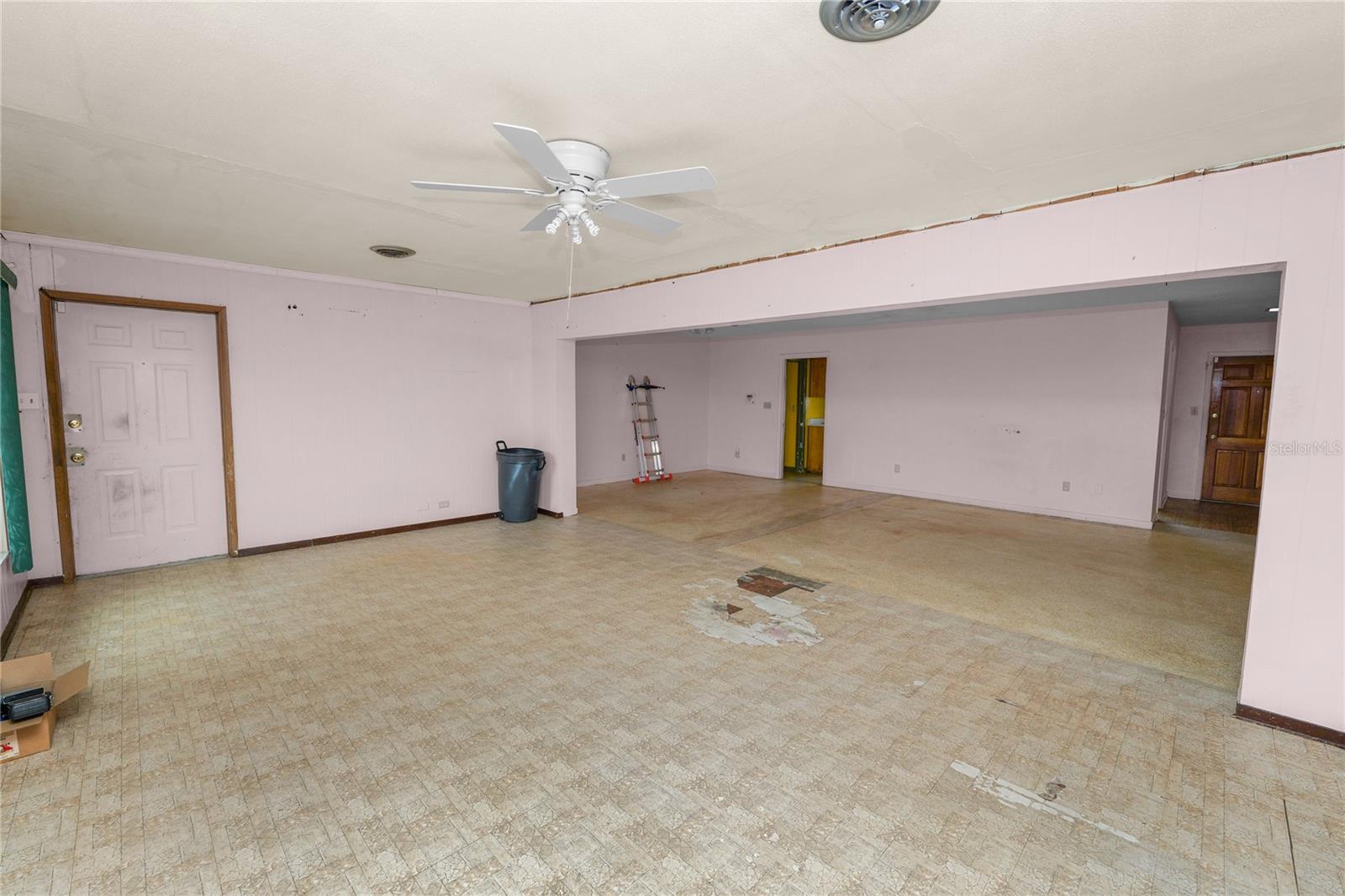 Image 13 of 52 For 800 Canfield Street