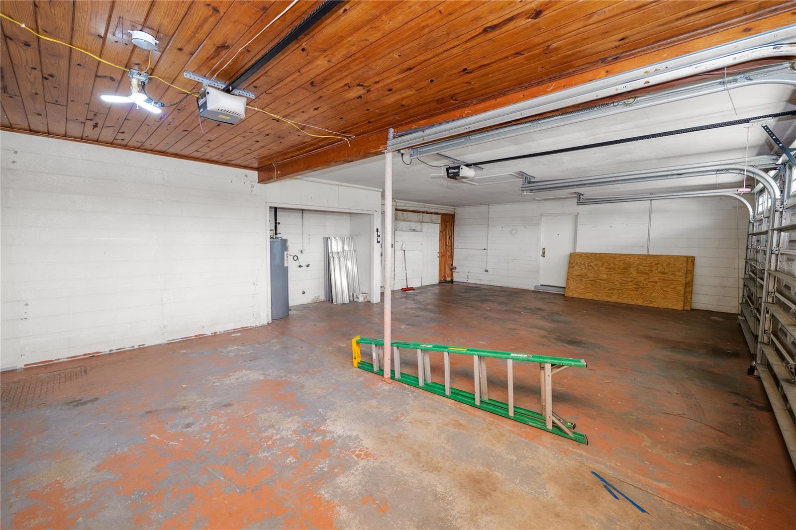 Image 31 of 52 For 800 Canfield Street