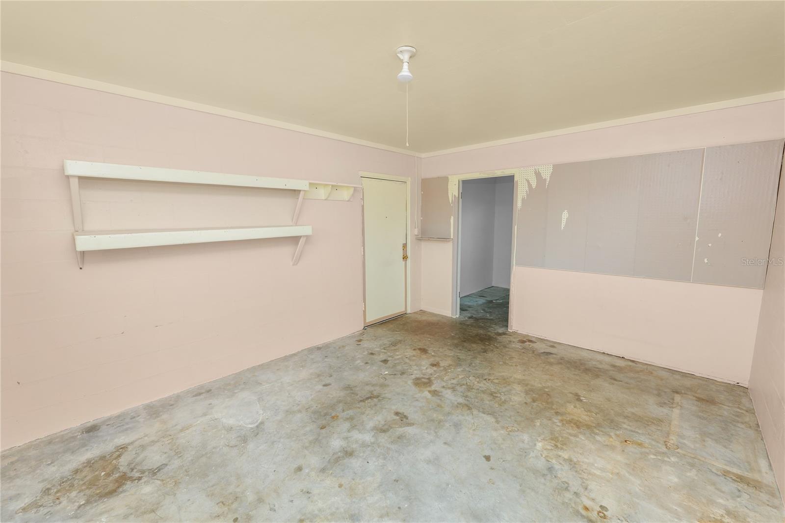 Image 34 of 52 For 800 Canfield Street