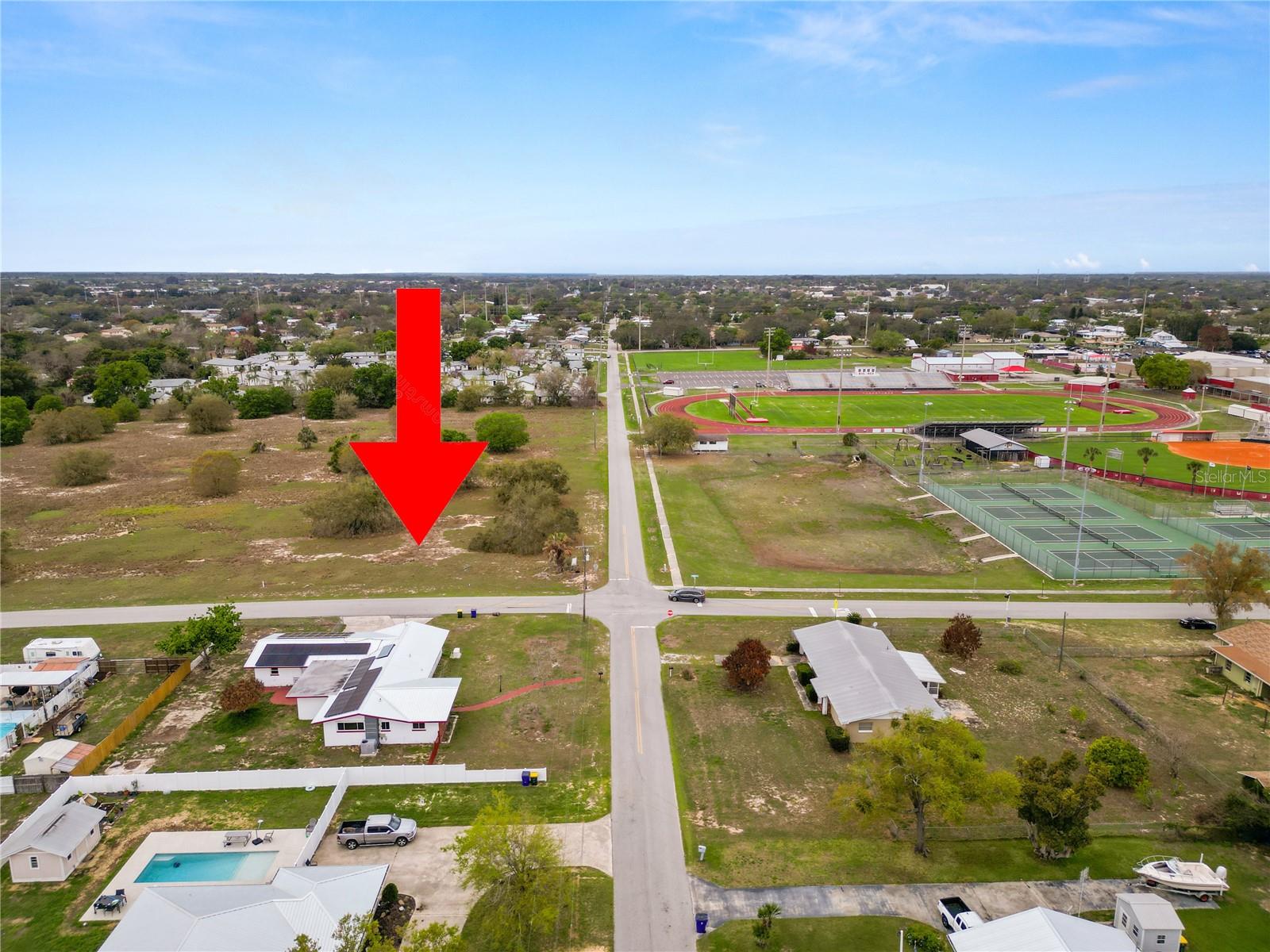 Image 36 of 52 For 800 Canfield Street